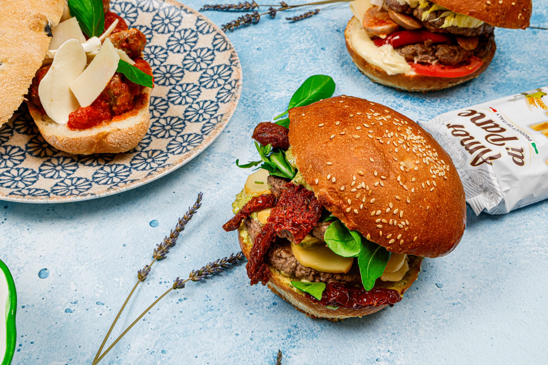 Sočen Italian Burger s sušenimi paradižniki